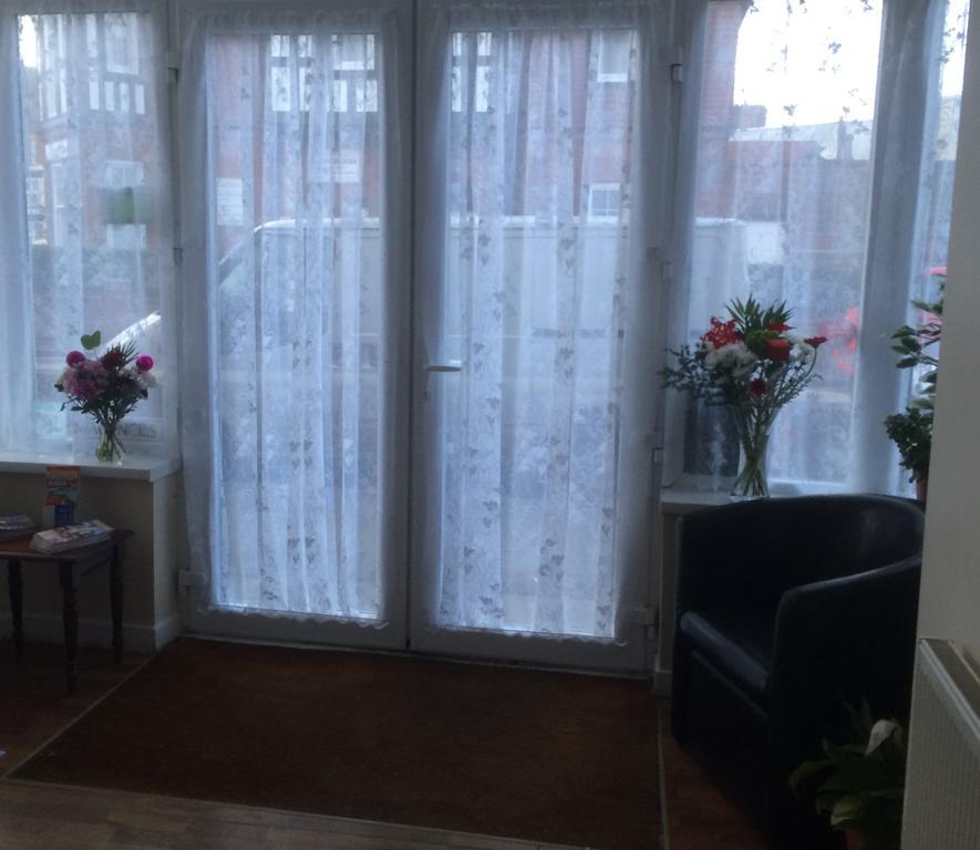 Chatley Court Guest House Bridlington Εξωτερικό φωτογραφία