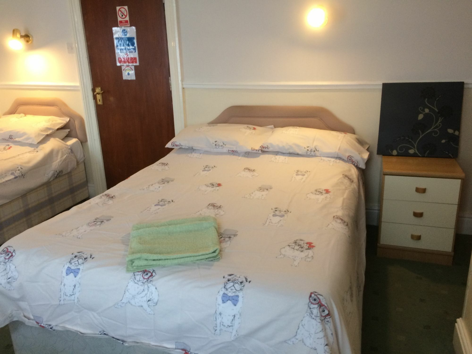 Chatley Court Guest House Bridlington Εξωτερικό φωτογραφία